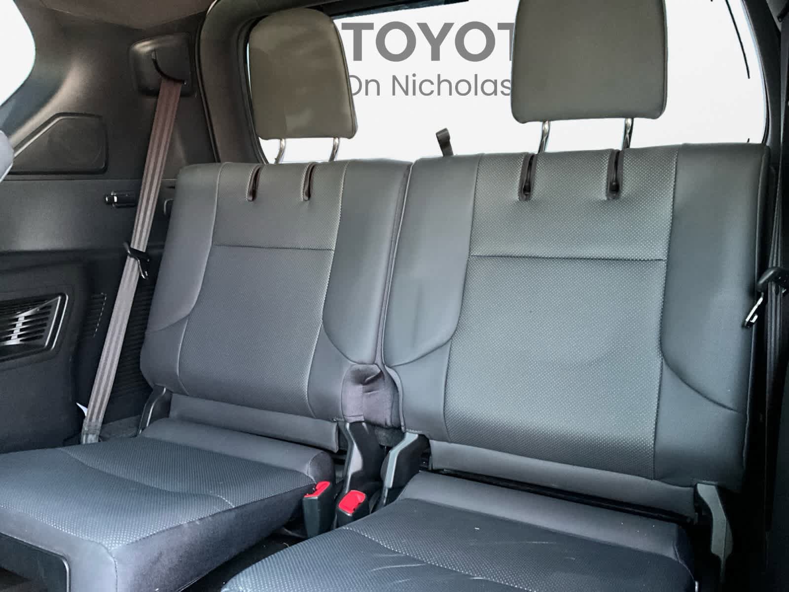 Used 2023 Lexus GX 460 Premium AWD/4WD image 25