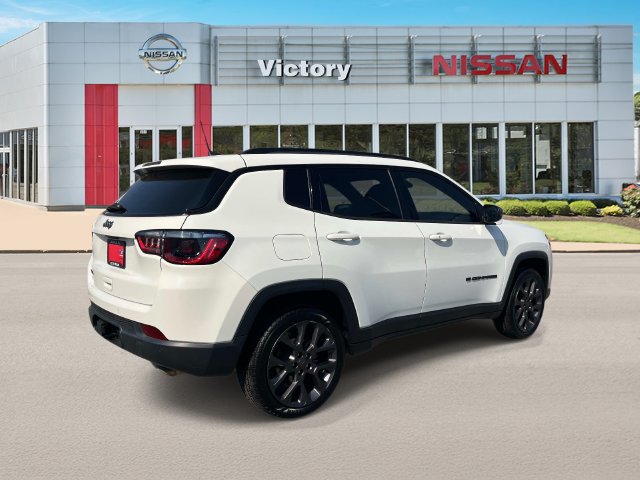 Used 2021 Jeep Compass Latitude w/ Sun and Sound Group AWD/4WD image 3