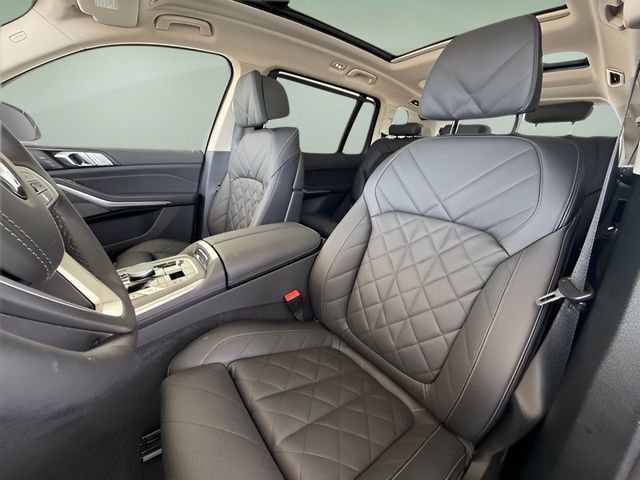 Used 2026 BMW X7 xDrive40i w/ Premium Package AWD/4WD image 22