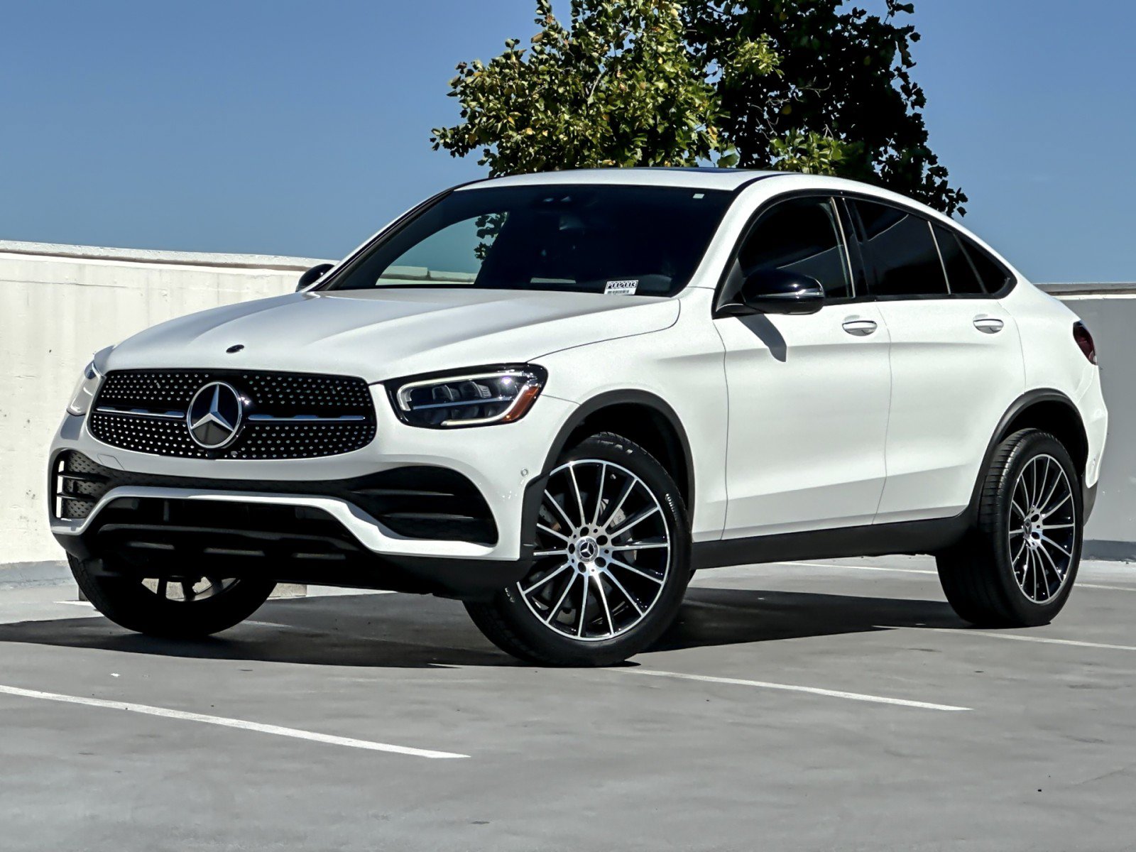 Used 2023 Mercedes-Benz GLC 300 4MATIC Coupe image 1