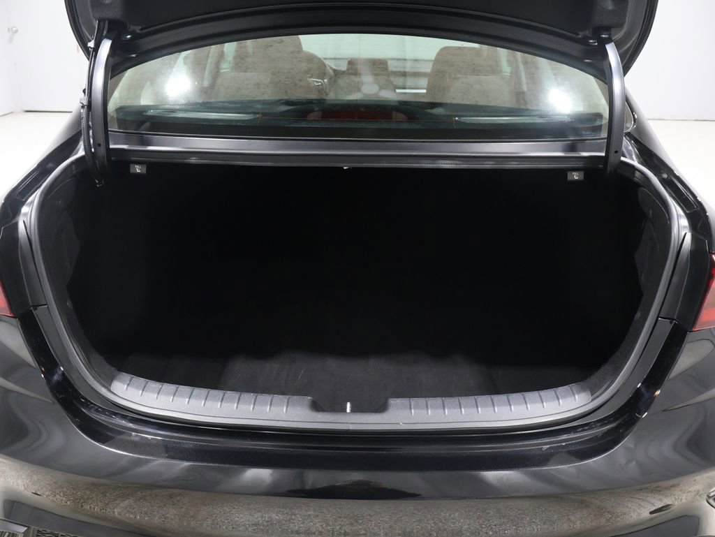 Used 2023 Kia Forte LXS image 19