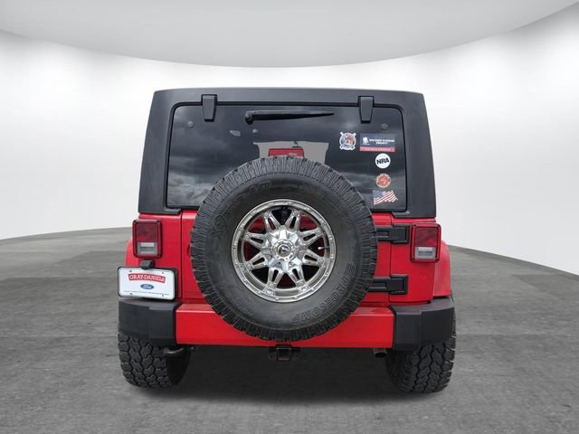 Used 2018 Jeep Wrangler Unlimited Sahara w/ Connectivity Group image 5