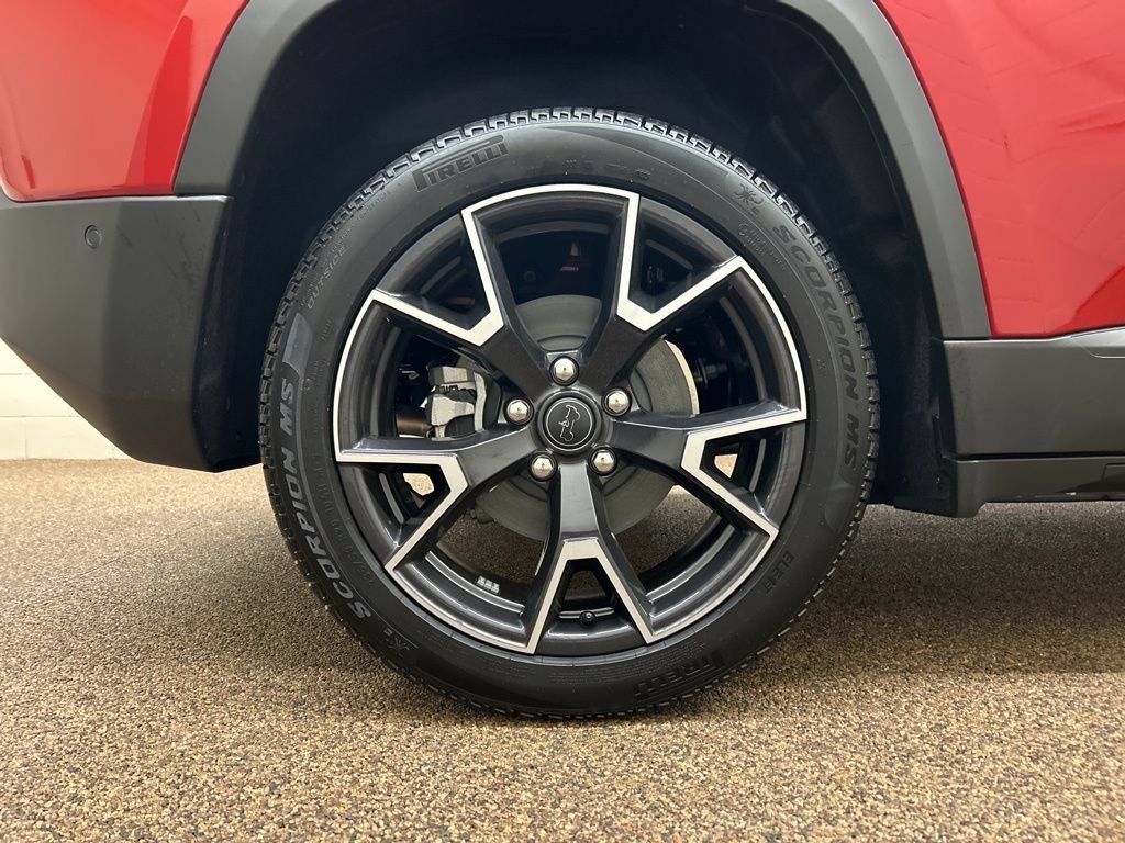 New 2026 Jeep Cherokee Overland w/ Advanced Pro Tech Group AWD/4WD image 27