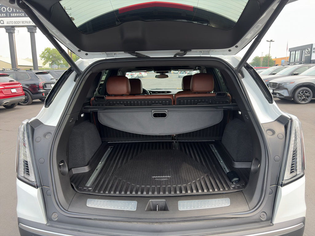 Used 2024 Cadillac XT5 Sportv w/ LPO, Floor Liner Package AWD/4WD image 14