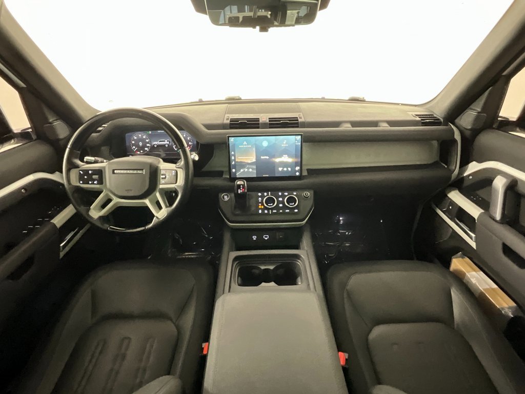 Certified 2022 Land Rover Defender 110 X-Dynamic SE image 10