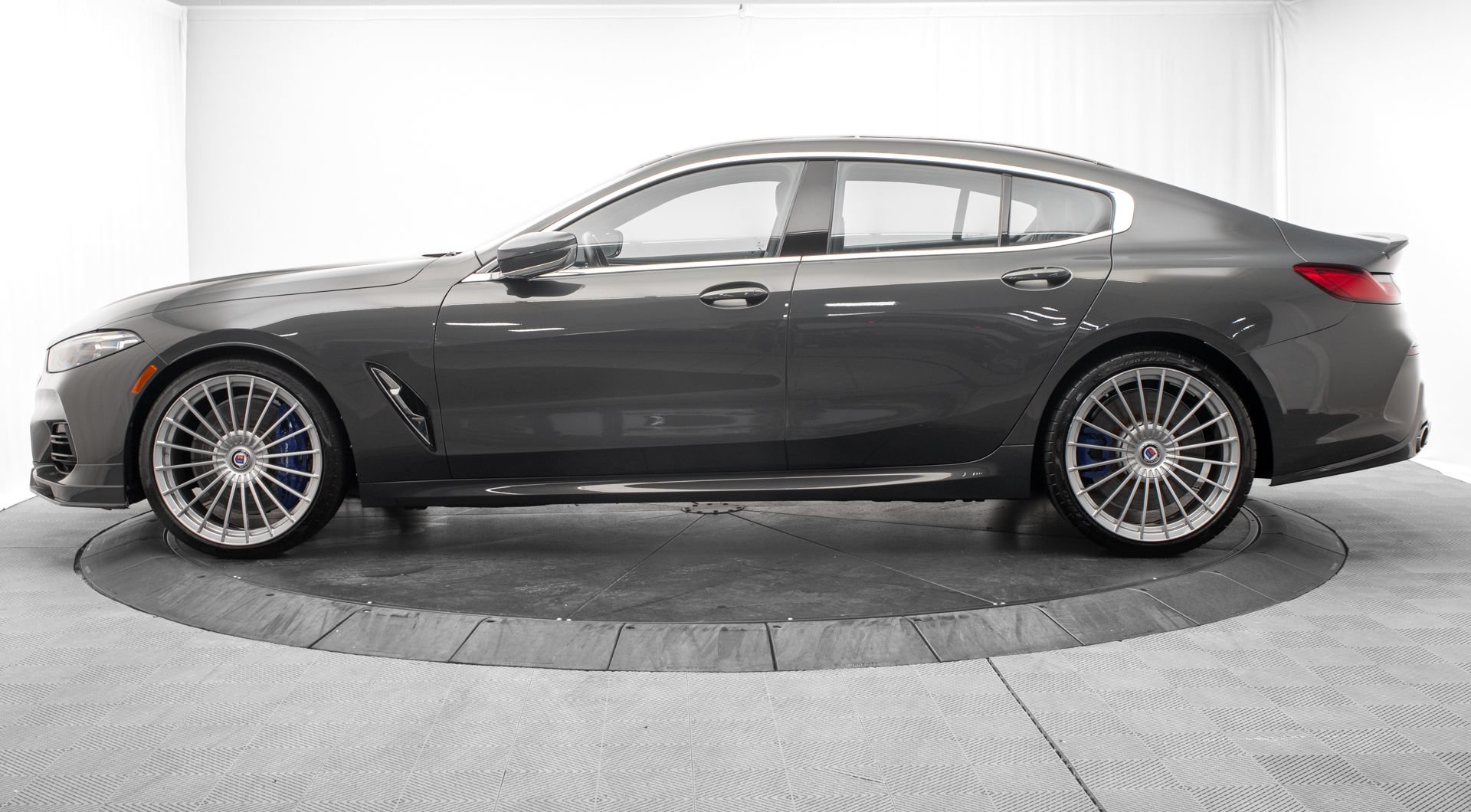 Used 2024 BMW ALPINA B8 xDrive Gran Coupe AWD/4WD image 4