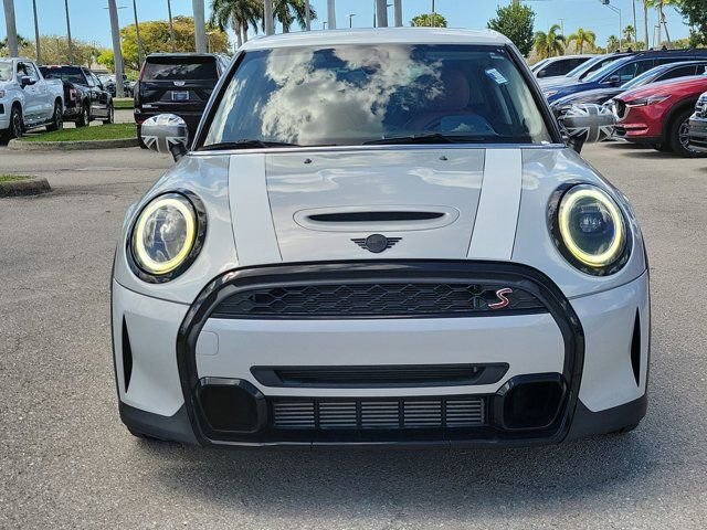 Used 2022 MINI Cooper S image 2