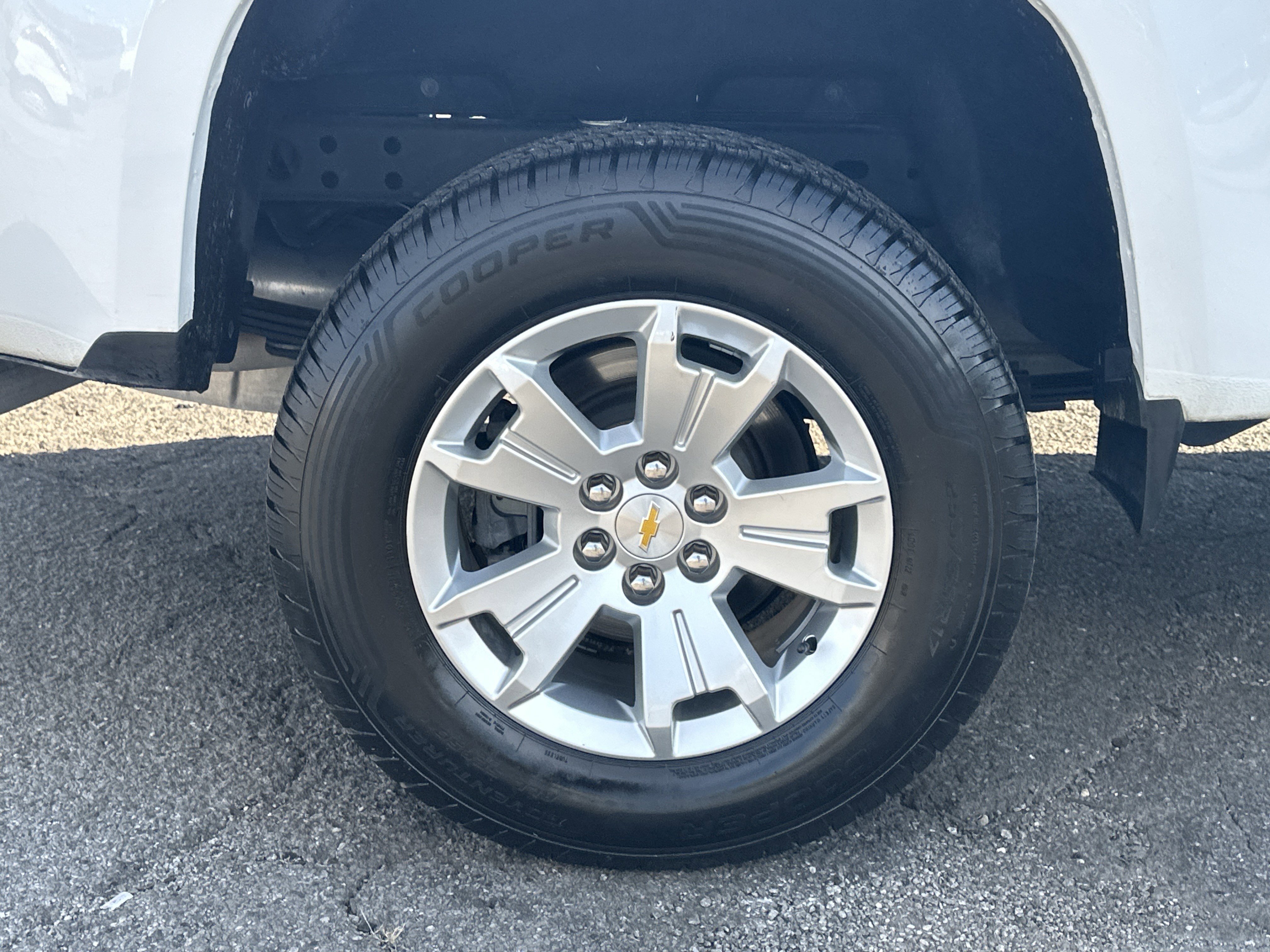 Used 2022 Chevrolet Colorado LT w/ Fleet Safety Package image 15