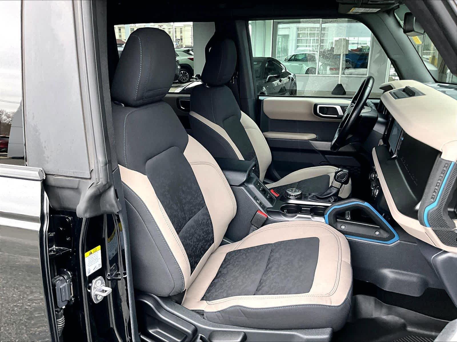 Used 2022 Ford Bronco Wildtrak image 11