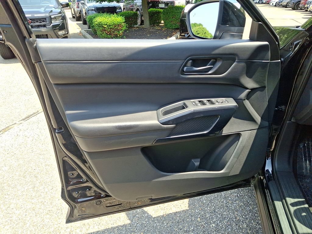 Certified 2024 Nissan Pathfinder S AWD/4WD image 14