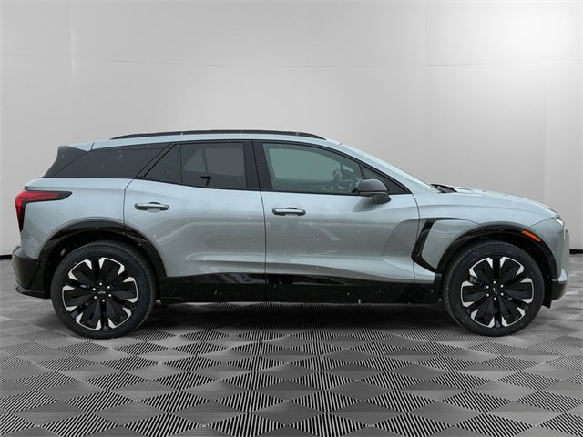 New 2025 Chevrolet Blazer EV RS image 2