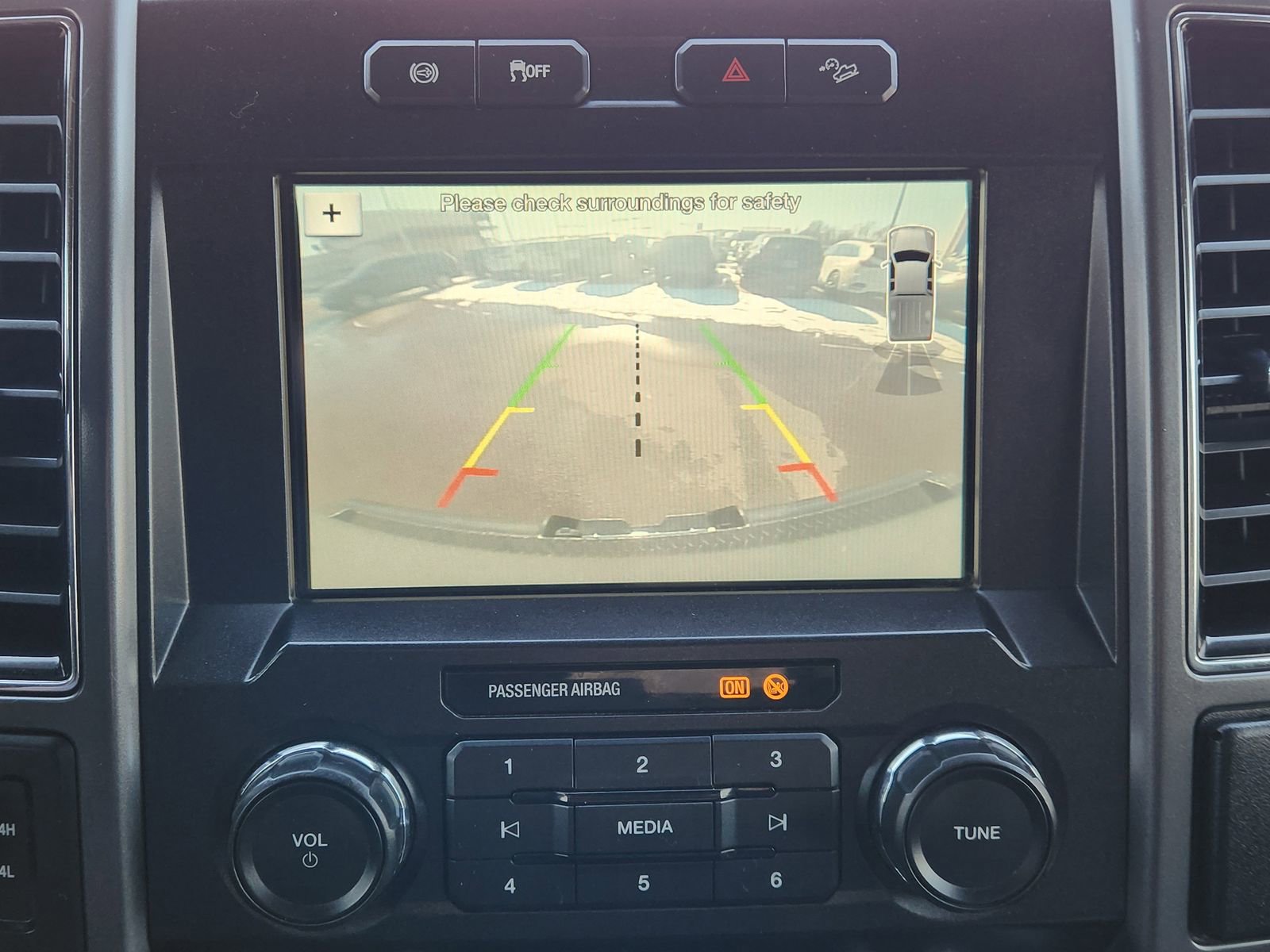 Used 2019 Ford F250 XLT w/ XLT Value Package image 22