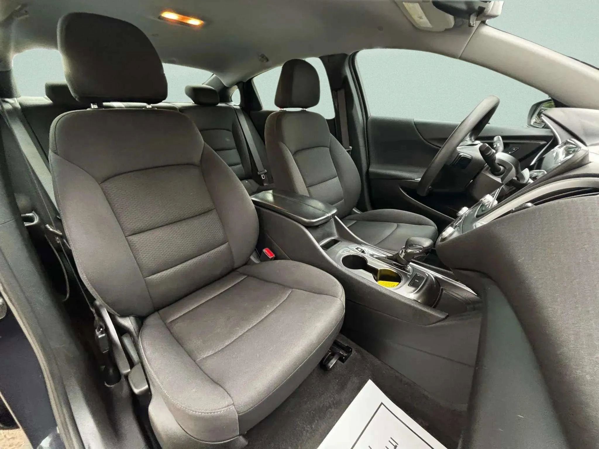 Used 2023 Chevrolet Malibu LT image 8