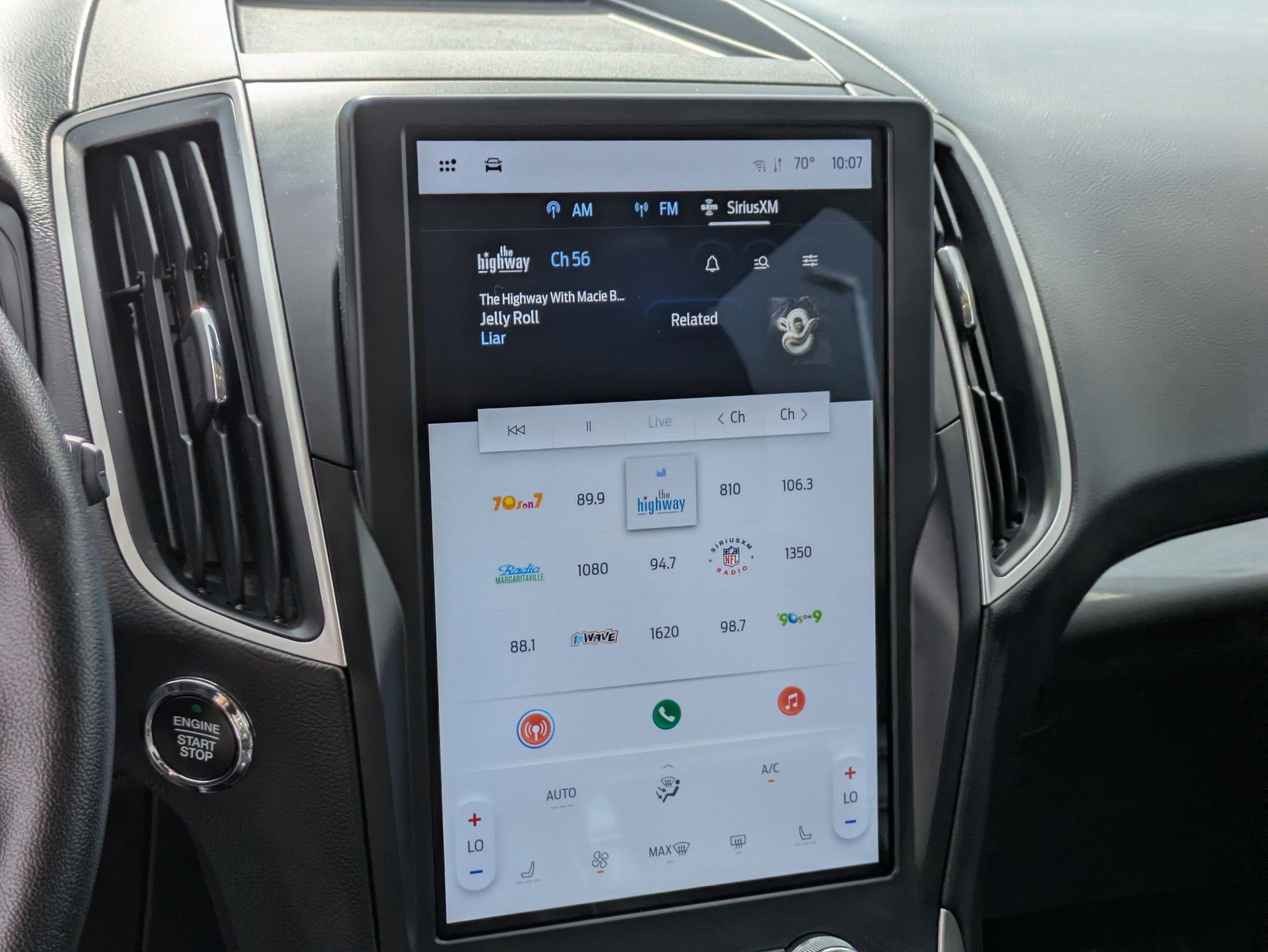 Used 2024 Ford Edge SEL image 22