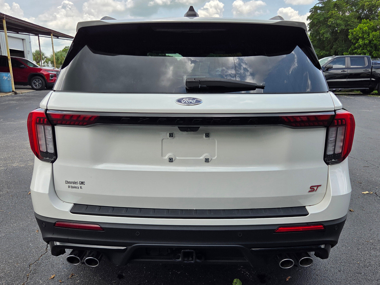 Used 2025 Ford Explorer ST AWD/4WD image 4