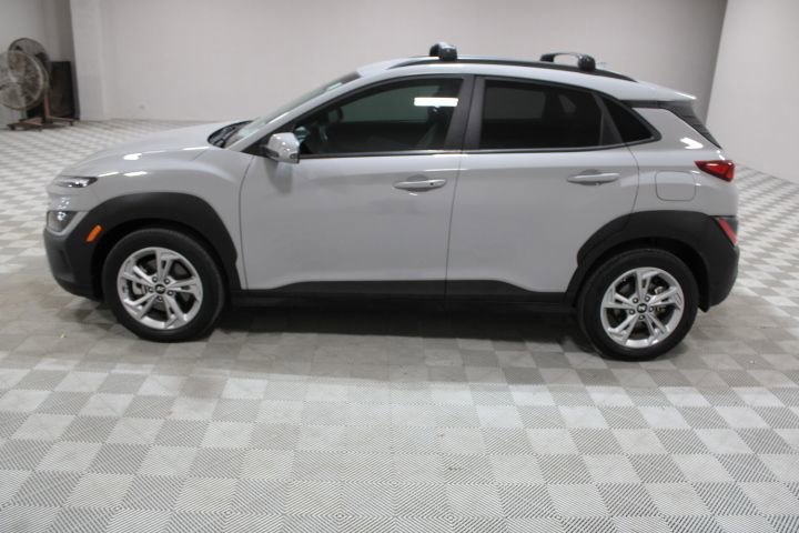 Used 2023 Hyundai Kona SEL image 7