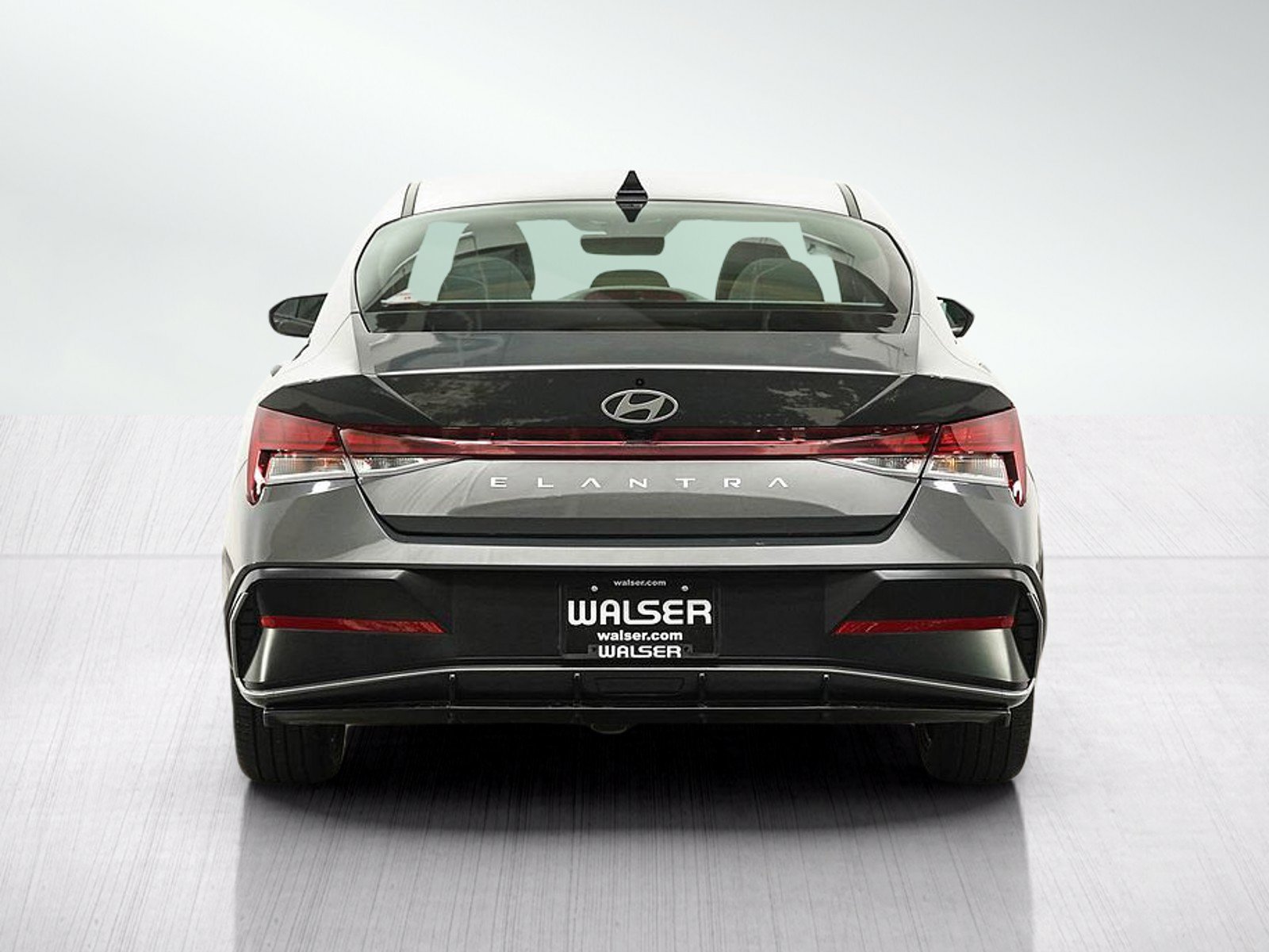 Used 2025 Hyundai Elantra SEL FWD image 4