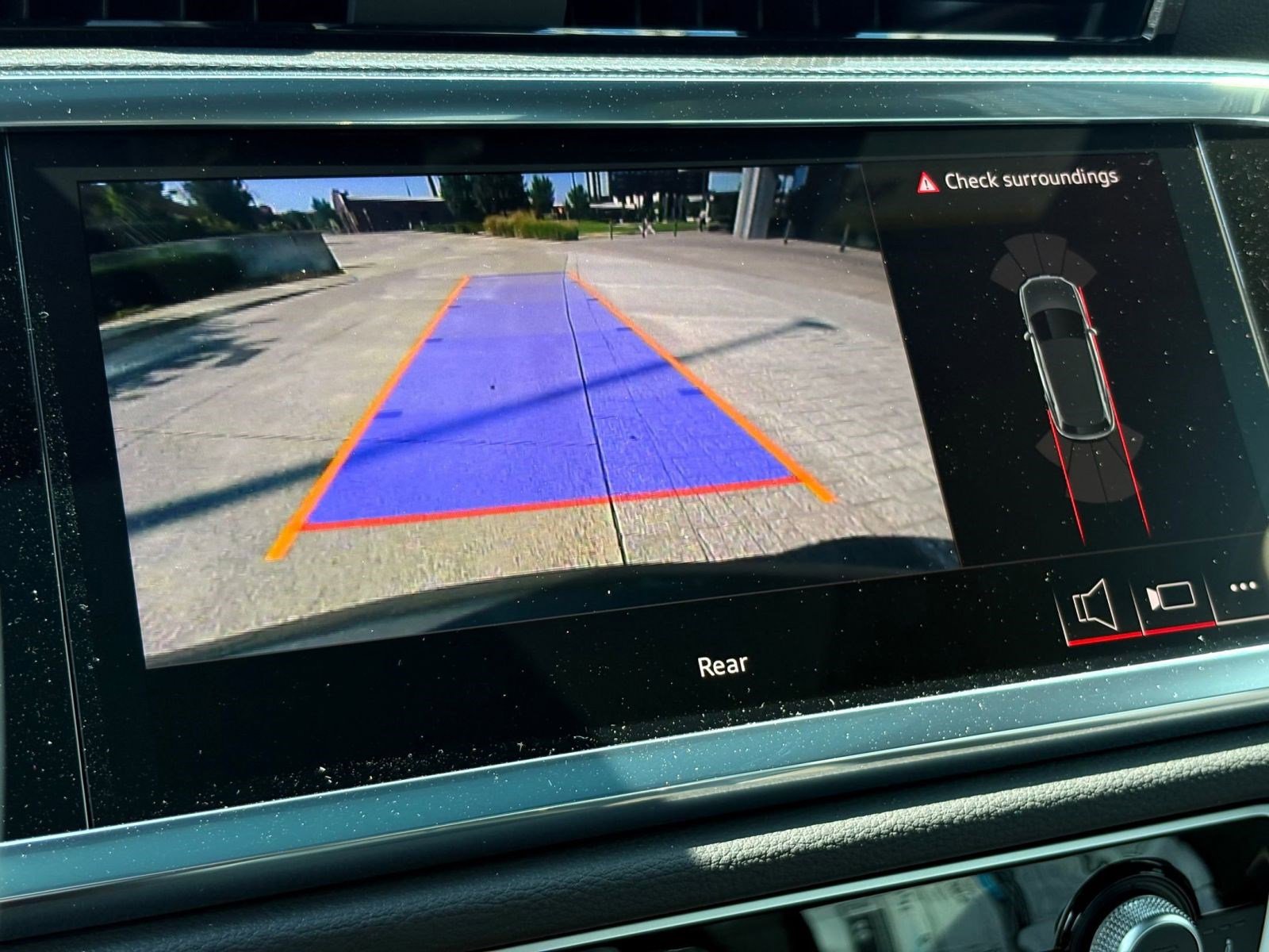 New 2025 Audi Q3 2.0T Premium image 26