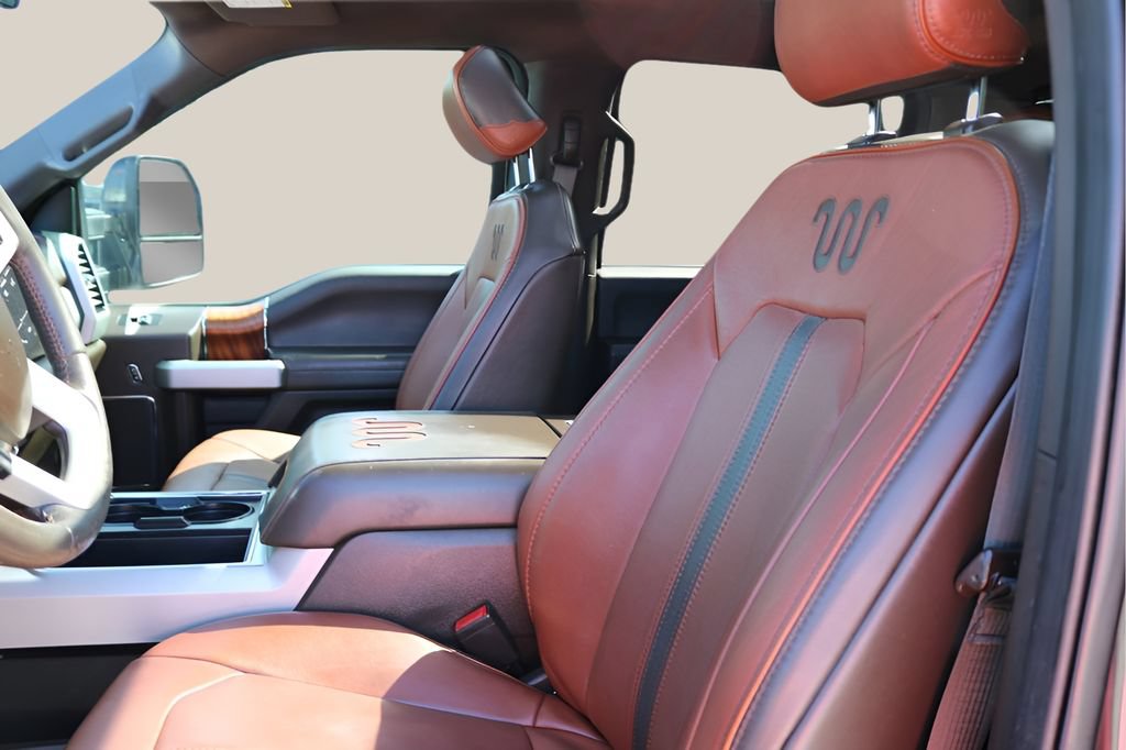 Used 2019 Ford F350 King Ranch w/ King Ranch Ultimate Package AWD/4WD image 13