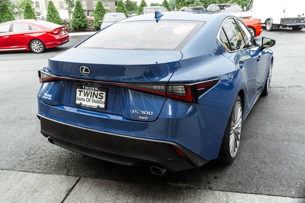 Used 2024 Lexus IS 300 AWD w/ Premium Package image 32