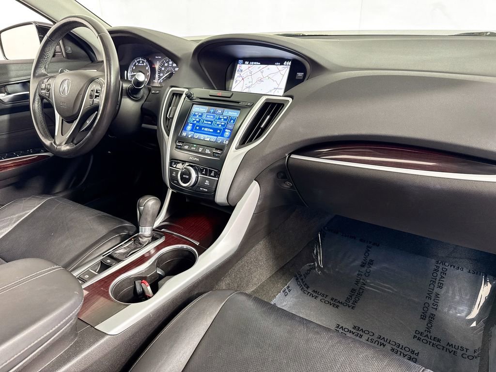 Used 2017 Acura TLX w/ Technology Package image 34