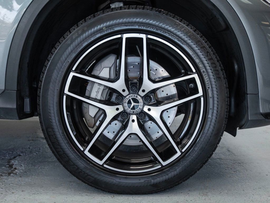 Used 2017 Mercedes-Benz GLC 300 4MATIC image 11