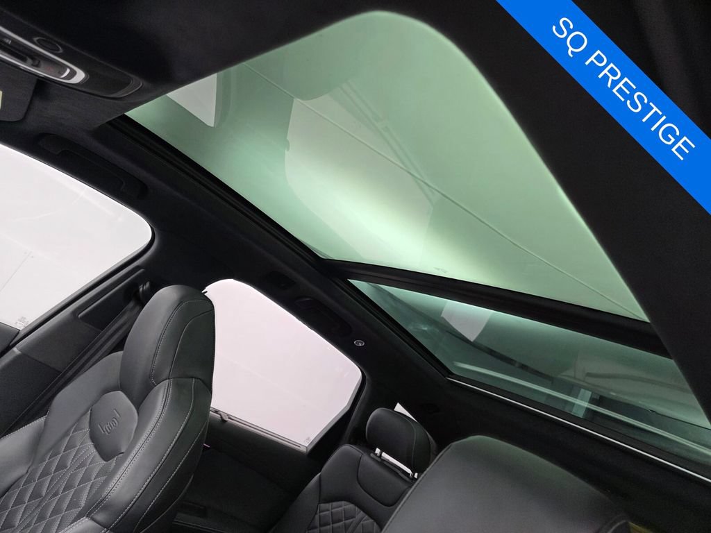 Used 2023 Audi SQ7 Prestige AWD/4WD image 12