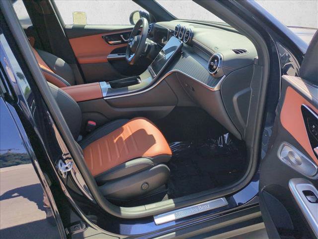 Used 2023 Mercedes-Benz GLC 300 image 23