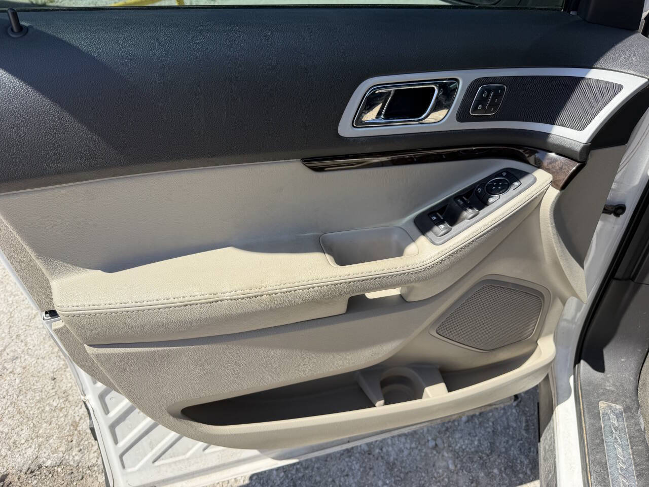 Used 2014 Ford Explorer Limited AWD/4WD image 13