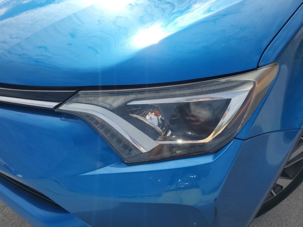 Used 2016 Toyota RAV4 XLE image 16