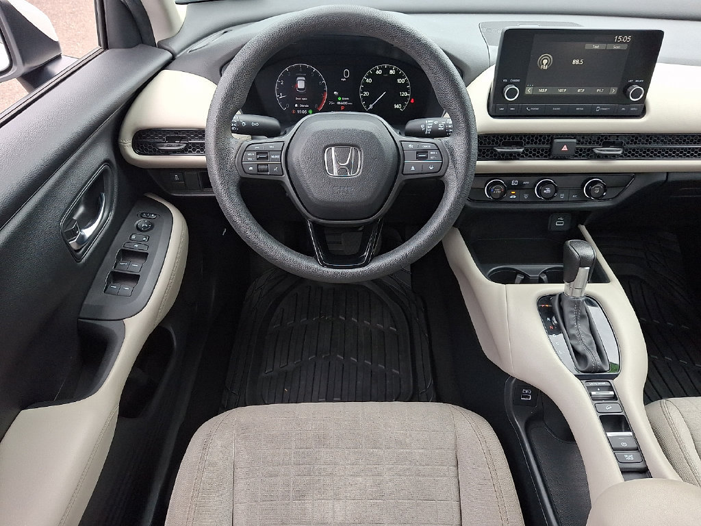 Used 2023 Honda HR-V LX image 12