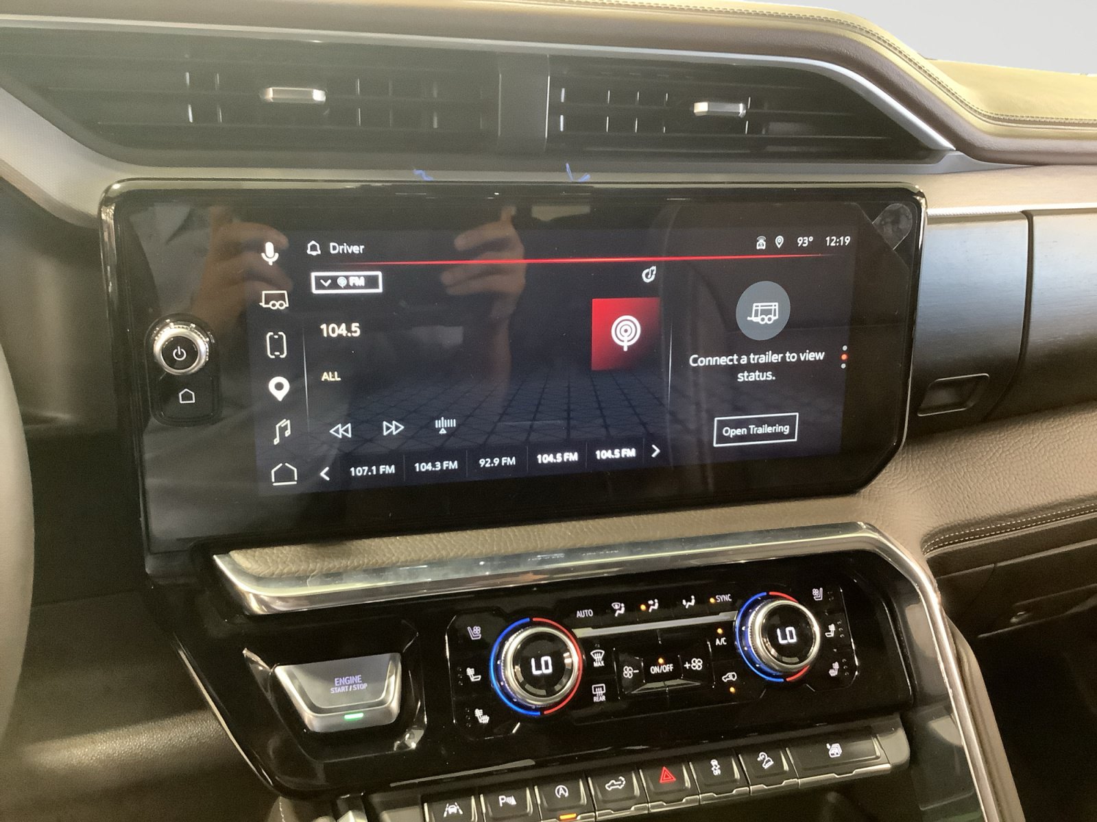 Used 2024 GMC Sierra 1500 Denali w/ Denali Reserve Package AWD/4WD image 15