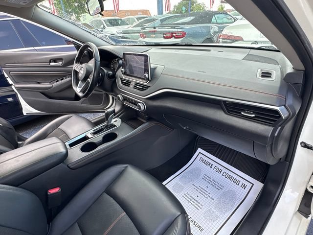 Used 2019 Nissan Altima 2.5 SR w/ SR Premium Package FWD image 18