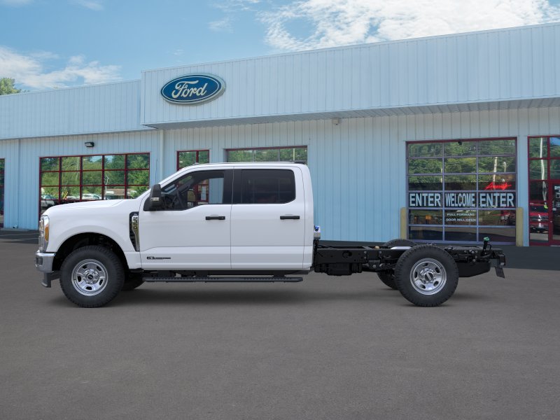 New 2026 Ford F350 XL w/ XL Chrome Package AWD/4WD image 3
