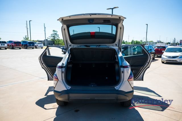 Used 2025 Hyundai Kona SEL AWD/4WD image 16