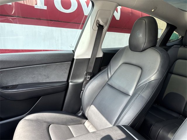 Used 2020 Tesla Model Y Long Range image 24