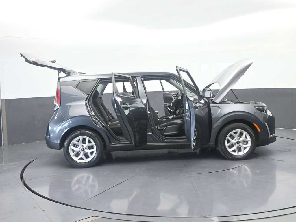 Used 2024 Kia Soul LX w/ Option Group 015 FWD image 68