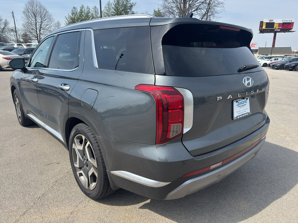 Used 2023 Hyundai Palisade Limited image 5