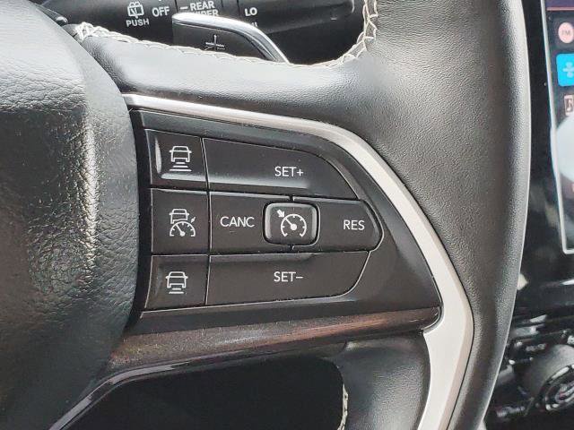 Used 2021 Jeep Grand Cherokee L Laredo w/ Luxury Tech Group I image 15