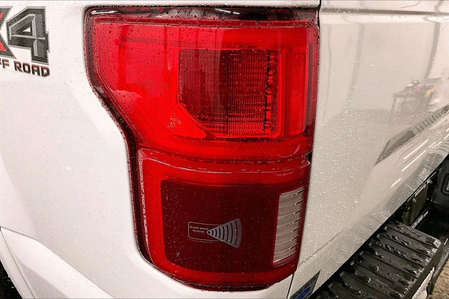 Used 2018 Ford F150 Lariat w/ Equipment Group 502A Luxury image 28