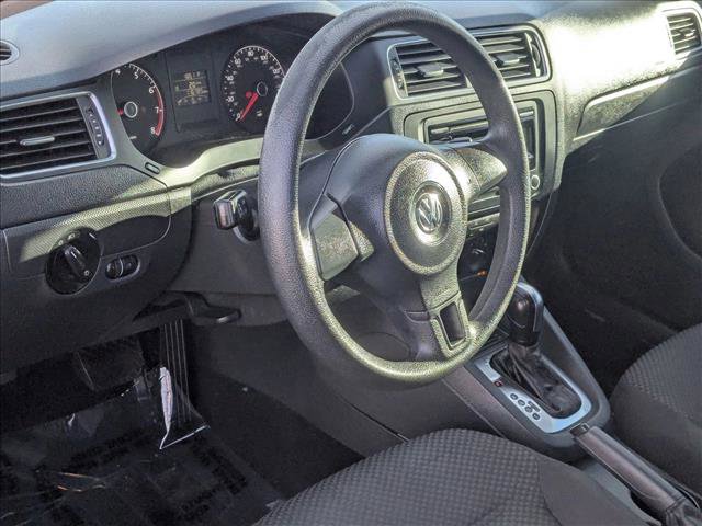 Used 2014 Volkswagen Jetta S image 10