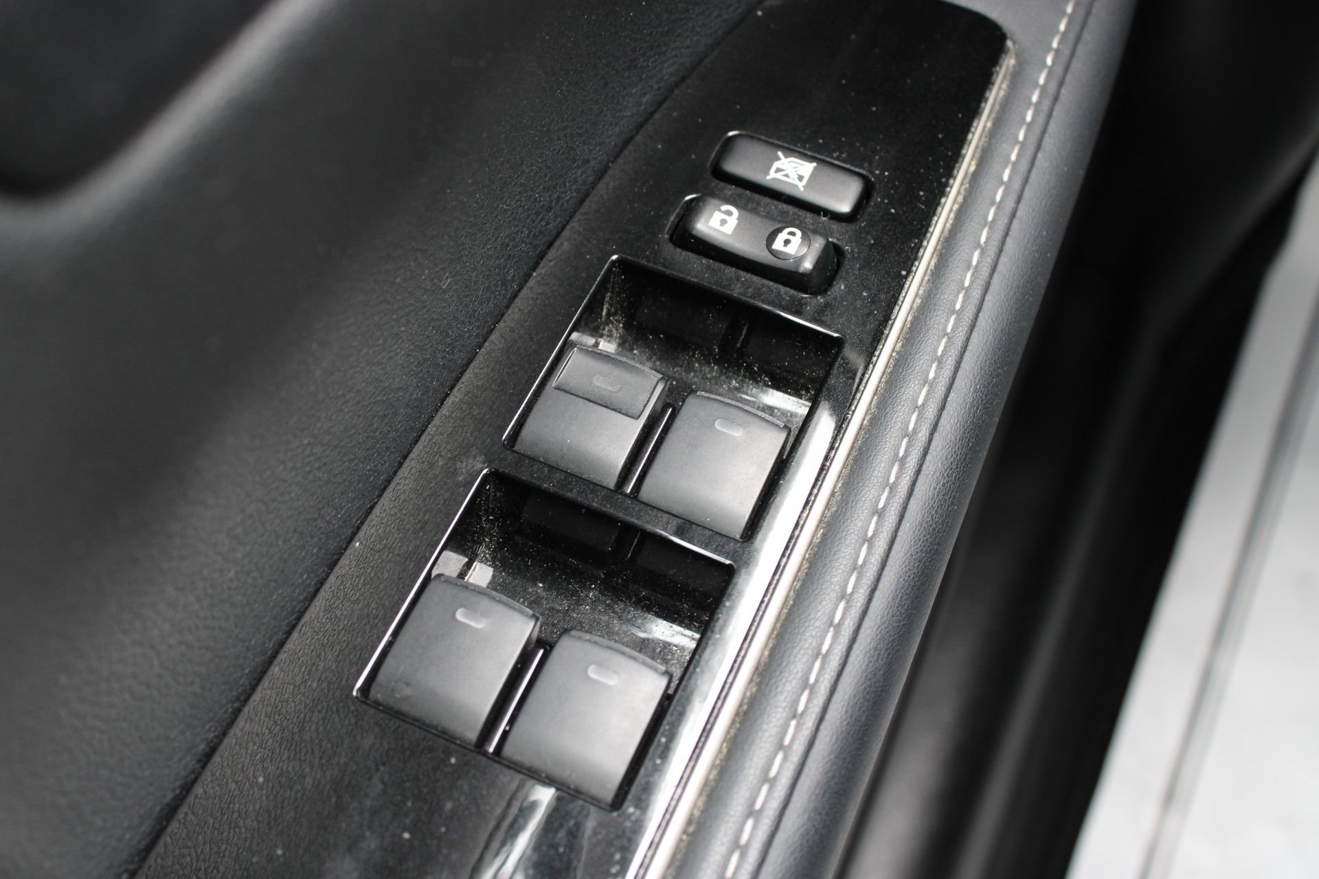 Used 2017 Lexus ES 350 w/ Luxury Package image 23