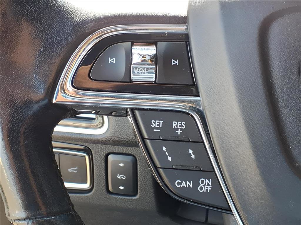 Used 2019 Lincoln Navigator Reserve image 12