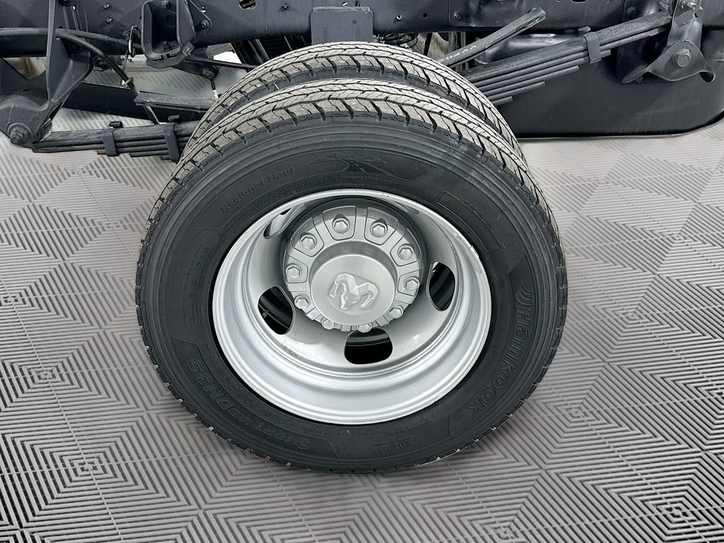 New 2026 RAM 5500 Tradesman w/ Chrome Appearance Group AWD/4WD image 10