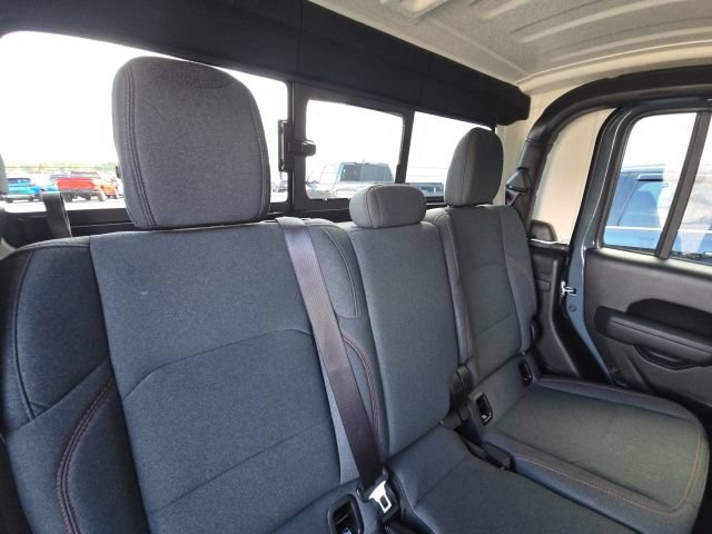 Used 2025 Jeep Gladiator Rubicon AWD/4WD image 15