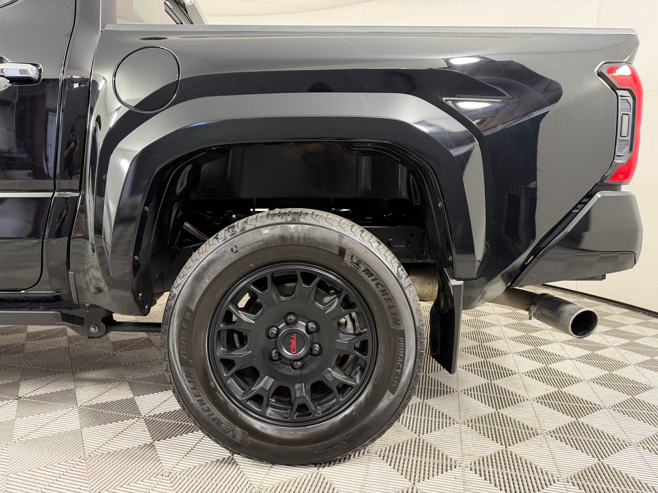 Certified 2024 Toyota Tacoma Limited image 27