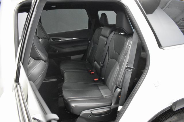 Used 2025 INFINITI QX60 Luxe w/ Black Edition image 34
