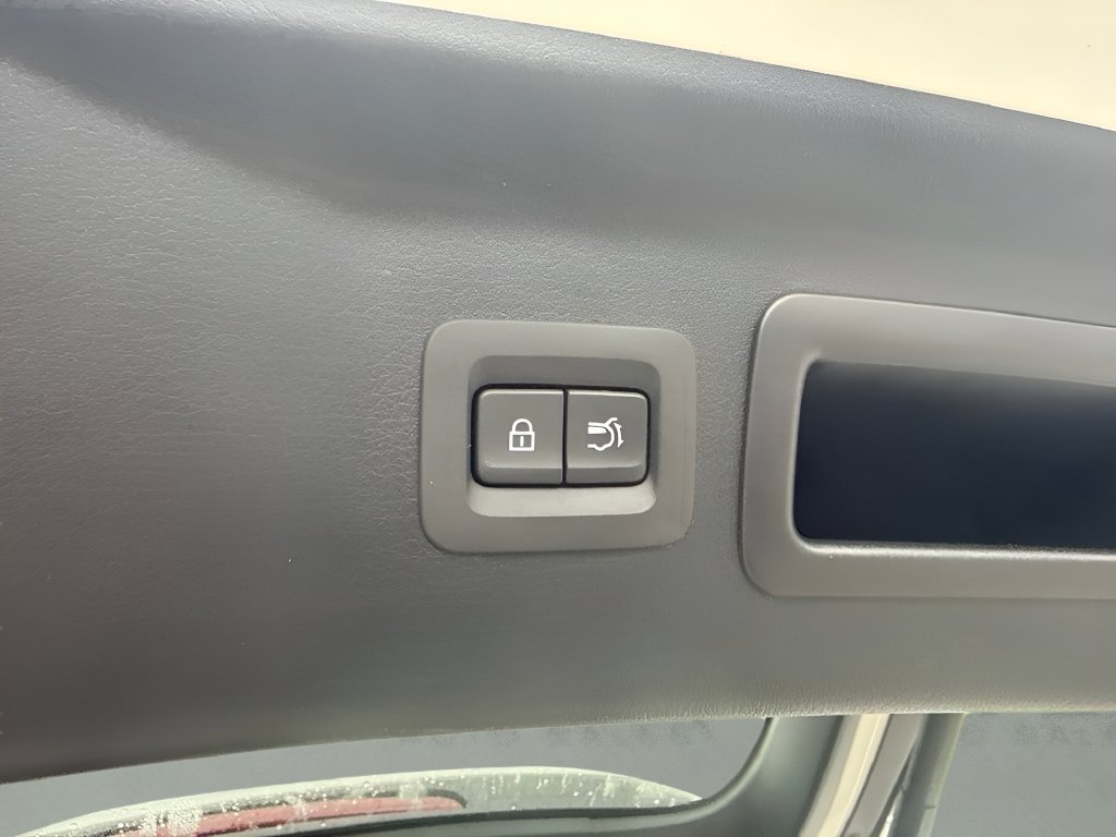 Used 2024 MAZDA CX-90 Plug-In Hybrid w/ Preferred AWD/4WD image 19