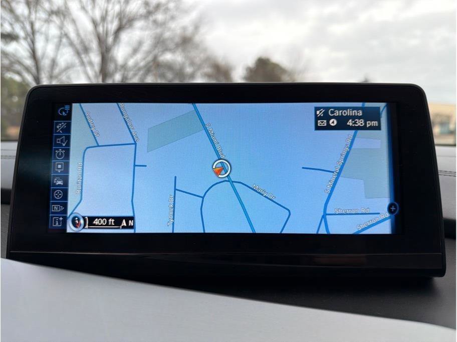 Used 2017 BMW i8 image 13