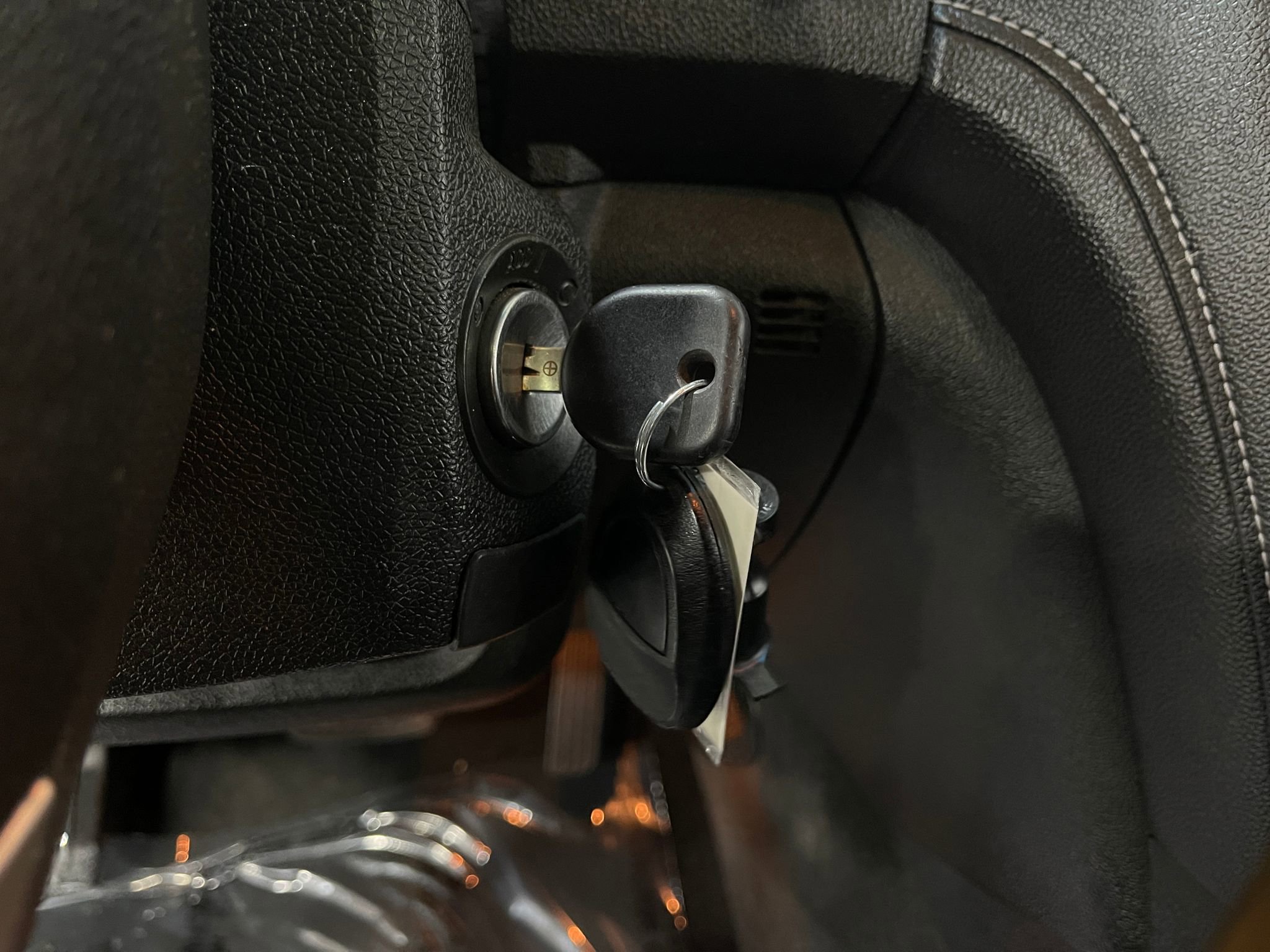 Used 2013 GMC Acadia Denali AWD/4WD image 21